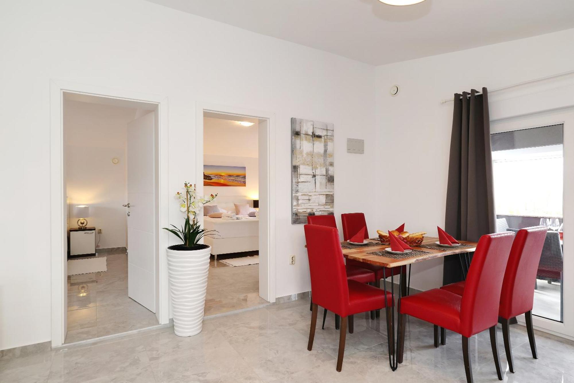 Apartments Rosini, 300M From The Beach With Shared Tavern And Bikes, Нін Екстер'єр фото