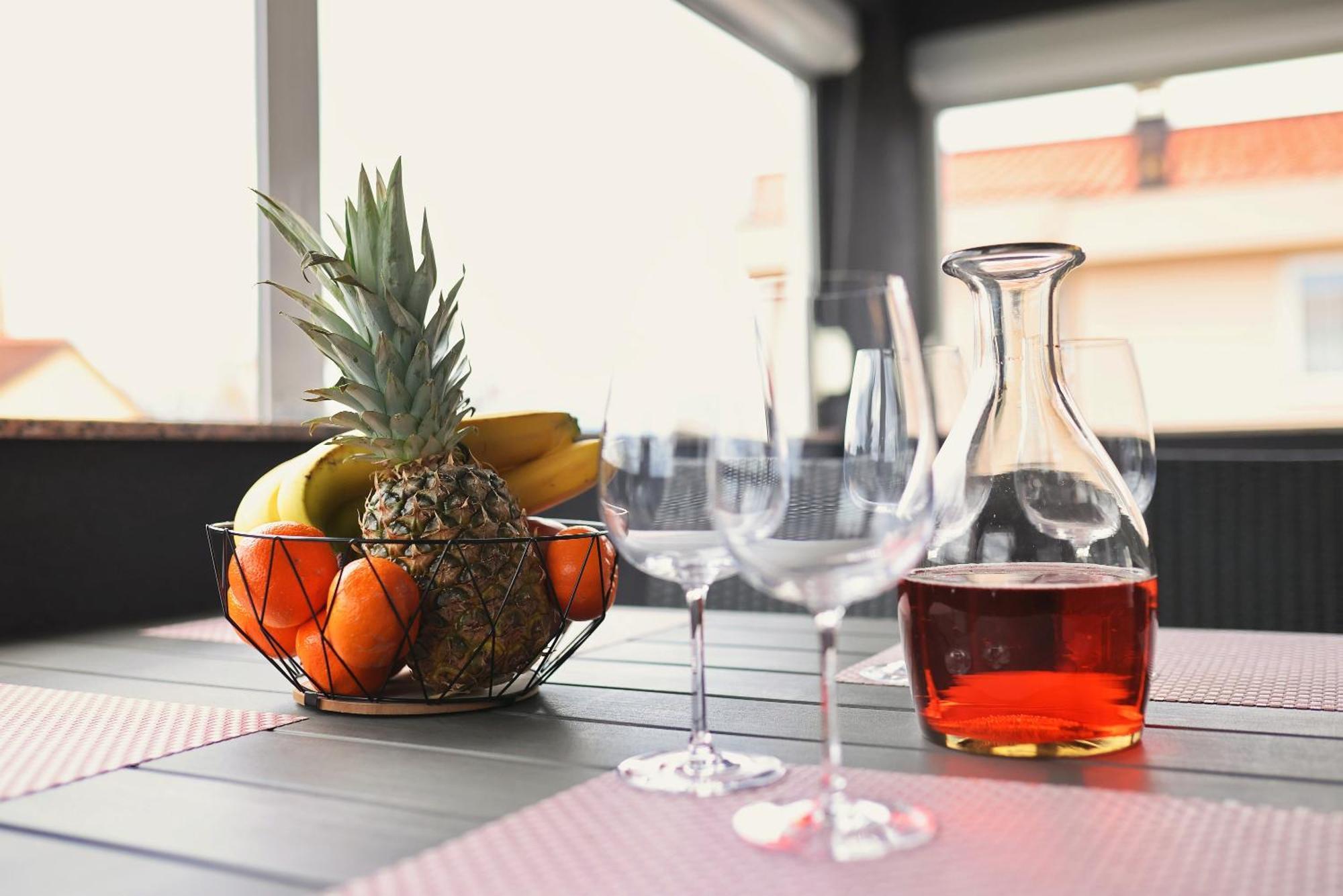 Apartments Rosini, 300M From The Beach With Shared Tavern And Bikes, Нін Екстер'єр фото